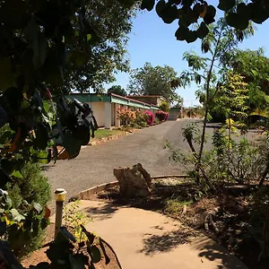 Motel Inland Oasis